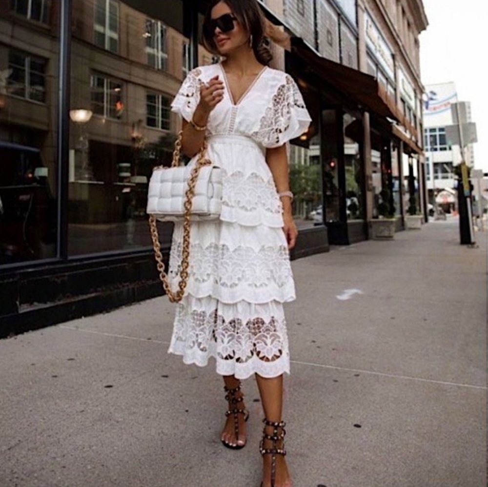 NWOT FARM RIO | $280 Richelieu Broderie Midi Dress